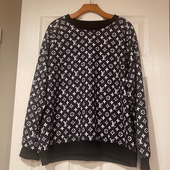 lv black and white sweater